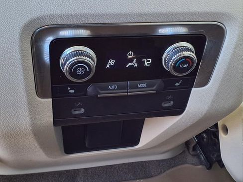 Used 2022 GMC Yukon XL Denali w/ Max Trailering Package image 13