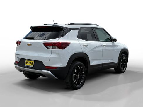 Used 2023 Chevrolet TrailBlazer LT w/ Convenience Package image 5