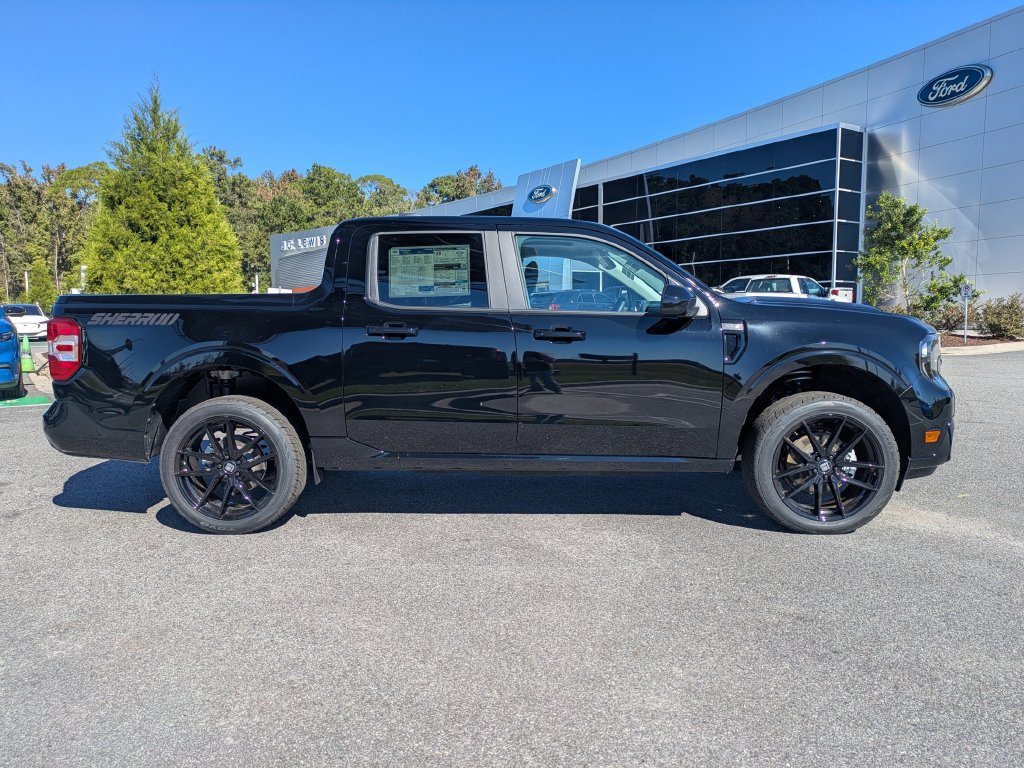 New 2026 Ford Maverick XLT w/ XLT Luxury Package FWD image 3