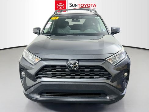 Used 2019 Toyota RAV4 XLE w/ Convenience Package FWD image 10