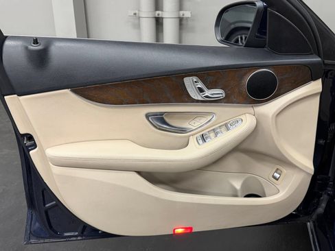 Used 2018 Mercedes-Benz C 300 Sedan image 18