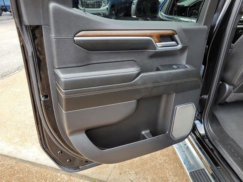 Certified 2024 Chevrolet Silverado 1500 High Country w/ High Country Premium Package image 16