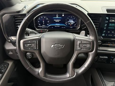 Used 2023 Chevrolet Silverado 1500 ZR2 w/ Technology Package AWD/4WD image 13