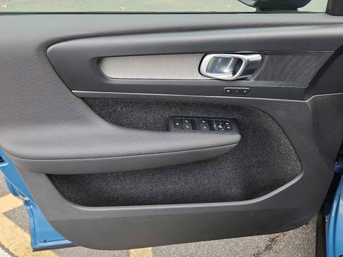 Certified 2023 Volvo XC40 B5 Plus w/ Driver Assist Package image 12