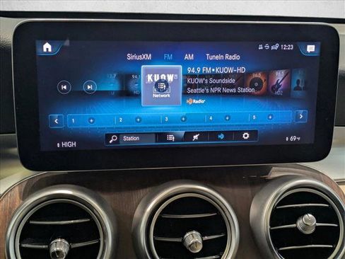 Certified 2022 Mercedes-Benz GLC 300 4MATIC image 13