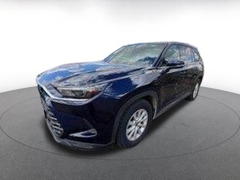 Used 2025 Toyota Grand Highlander FWD image 3