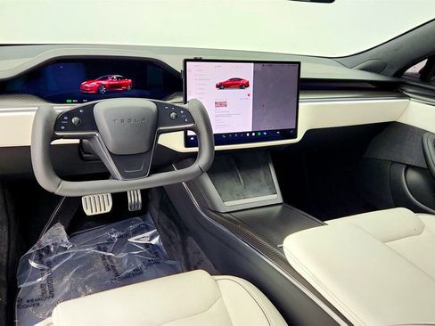 Used 2021 Tesla Model S Plaid AWD/4WD image 12