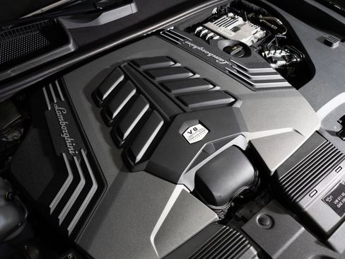 Used 2023 Lamborghini Urus S AWD/4WD image 31