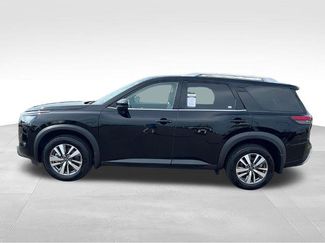 Certified 2025 Nissan Pathfinder SL w/ Cargo Package FWD video 2