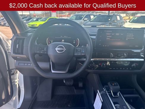 New 2026 Nissan Pathfinder SL image 14