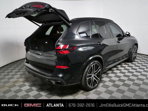 Used 2024 BMW X5 xDrive40i w/ M Sport Package AWD/4WD image 28