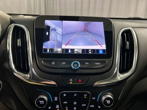 Used 2024 Chevrolet Equinox LT image 18