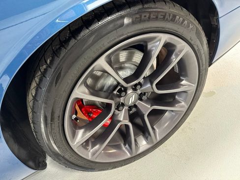 Used 2022 Dodge Challenger R/T Scat Pack w/ Plus Package RWD image 11