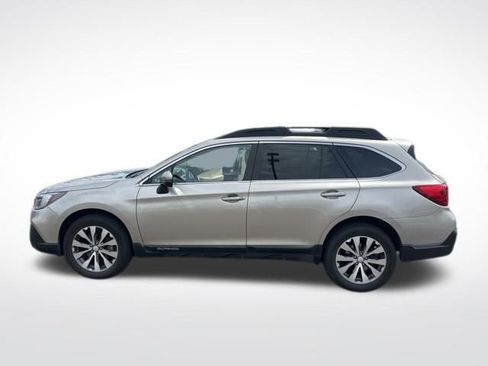 Used 2019 Subaru Outback 3.6R Limited AWD/4WD image 4