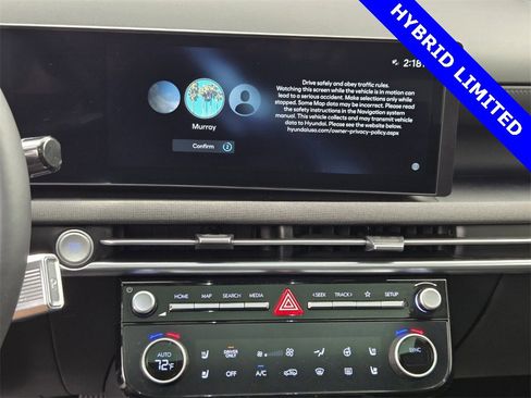 Used 2025 Hyundai Tucson Limited image 32