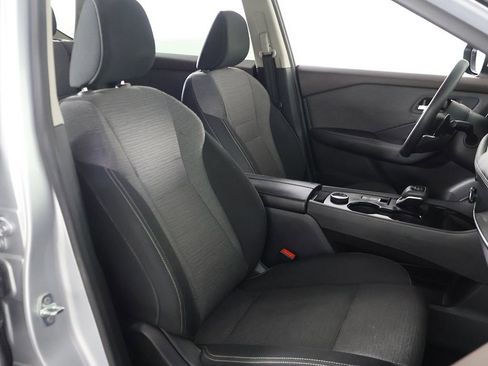 Used 2023 Nissan Rogue SV AWD/4WD image 25