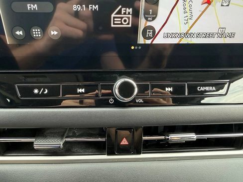 Used 2025 Mitsubishi Outlander SE FWD image 6