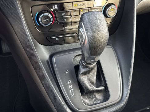 Used 2021 Ford Transit Connect XLT image 25
