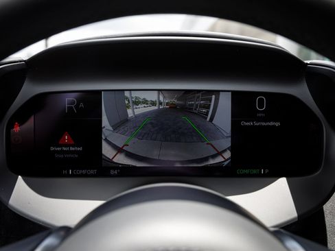 Used 2025 McLaren 750S RWD image 45