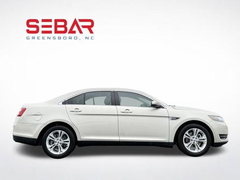 Used 2018 Ford Taurus SEL w/ Equipment Group 201A image 5