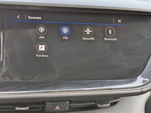 Used 2023 Buick Envision Preferred image 24