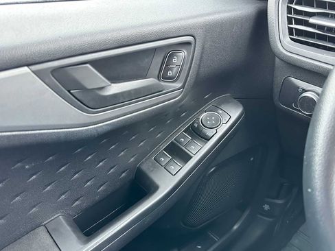 Used 2020 Ford Escape S image 31