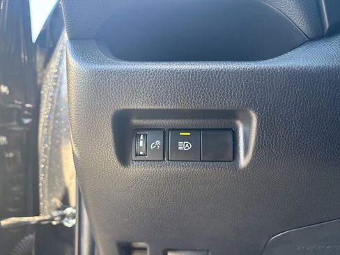 Used 2024 Toyota RAV4 AWD Hybrid image 40