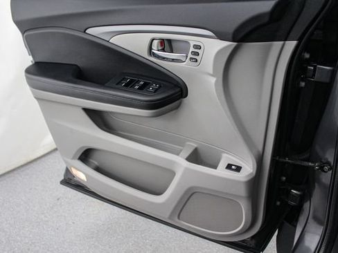 Used 2023 Honda Ridgeline RTL-E image 18