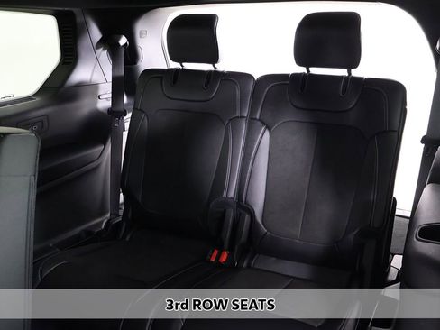 Used 2023 Jeep Grand Cherokee L Laredo AWD/4WD image 8