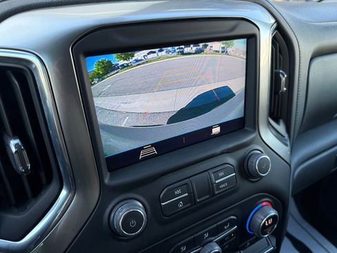 Used 2022 Chevrolet Silverado 1500 LT w/ Bed Protection Package AWD/4WD image 13
