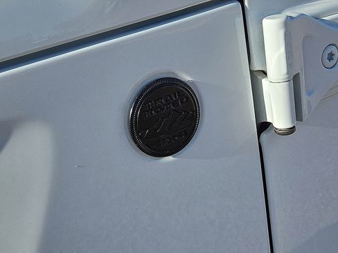 Used 2021 Jeep Wrangler Unlimited Sport image 28