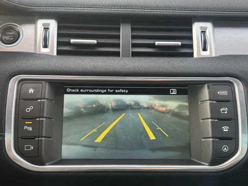 Used 2016 Land Rover Range Rover Evoque SE image 37