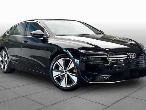 Used 2025 Audi A6 e-tron Premium Plus w/ Premium Plus image 2