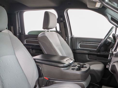 Used 2024 RAM 2500 Big Horn w/ Off Road Package image 27