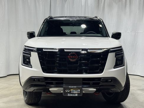 Certified 2025 Nissan Armada PRO-4X image 2