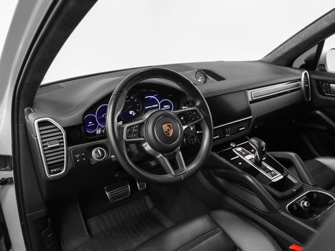 Used 2023 Porsche Cayenne GTS image 52