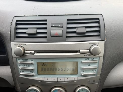 Used 2007 Toyota Camry SE FWD image 10