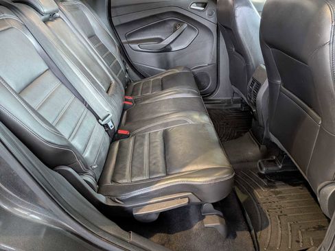 Used 2019 Ford Escape Titanium image 20