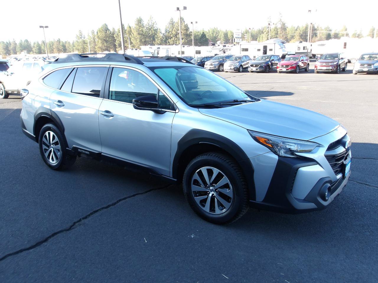 Used 2023 Subaru Outback Premium w/ Popular Package #1 AWD/4WD image 7