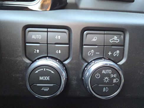 New 2026 GMC Sierra 1500 AT4X w/ AT4X AEV Edition AWD/4WD image 8
