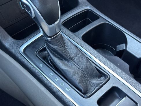 Used 2019 Ford Escape SEL image 21