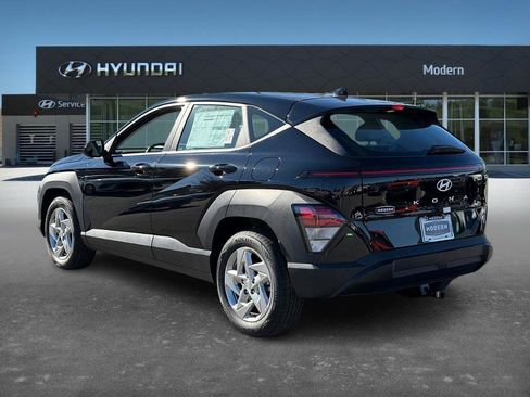 New 2026 Hyundai Kona SE image 5