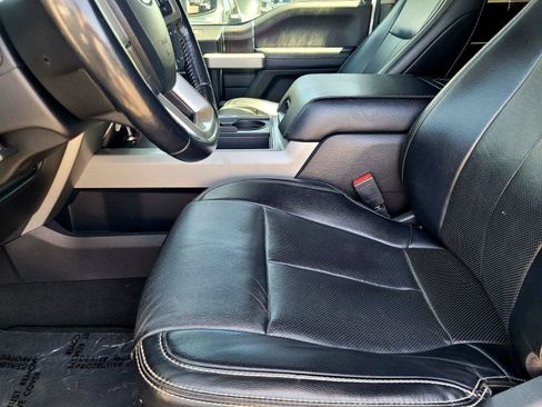 Used 2021 Ford F250 Lariat w/ Lariat Value Package AWD/4WD image 23