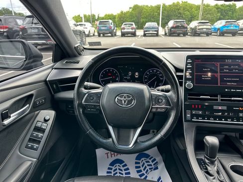 Used 2019 Toyota Avalon Touring w/ Advanced Safety Package FWD image 18