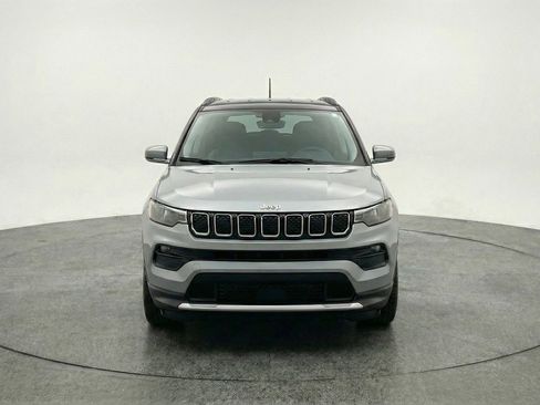 Used 2025 Jeep Compass Limited image 2
