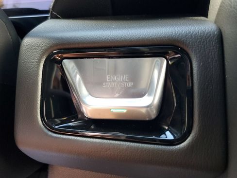 New 2026 GMC Yukon Denali RWD image 24