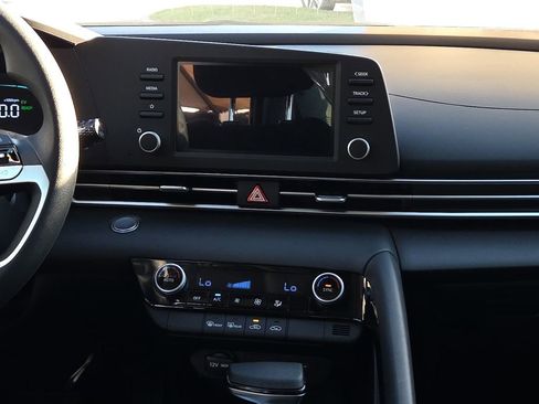 New 2026 Hyundai Elantra Blue image 12