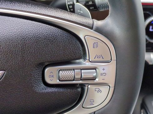 Used 2024 Genesis GV70 2.5T w/ Advanced Package image 27