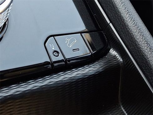 Used 2024 Jeep Grand Cherokee Limited 4xe image 25