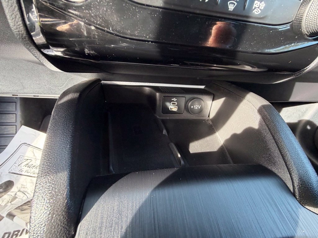 Certified 2025 Ford Escape Platinum AWD/4WD image 21